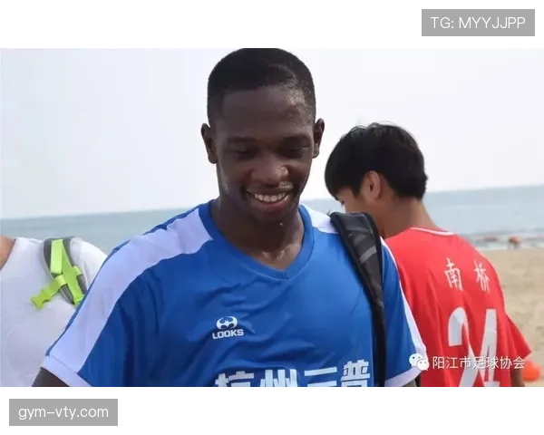 沙滩足球规则详解：比赛流程与裁判判罚核心标准解析