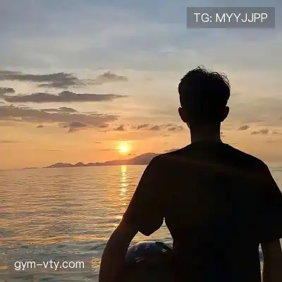 孔铃媚